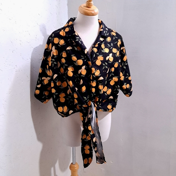 Cider | Black and yellow lemon pattern Women's cropped tie Top - Picture 1 of 10
